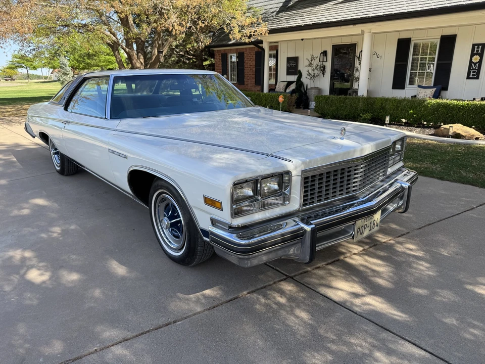 1976 Buick LeSabre - Image 5 of 31