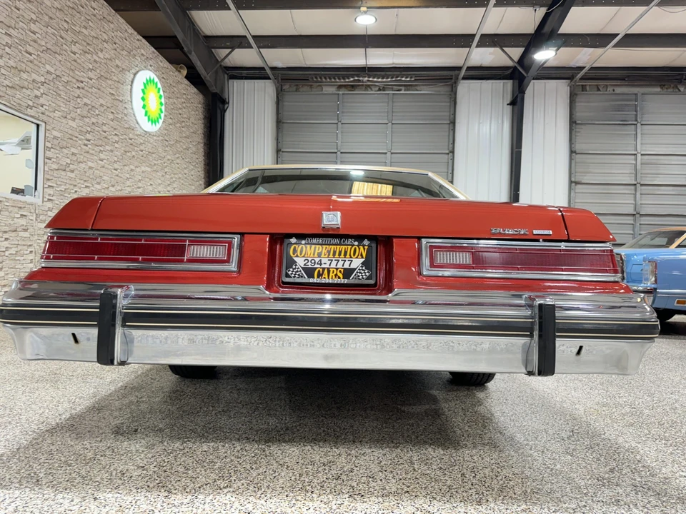 1976 Buick LeSabre - Image 10 of 31