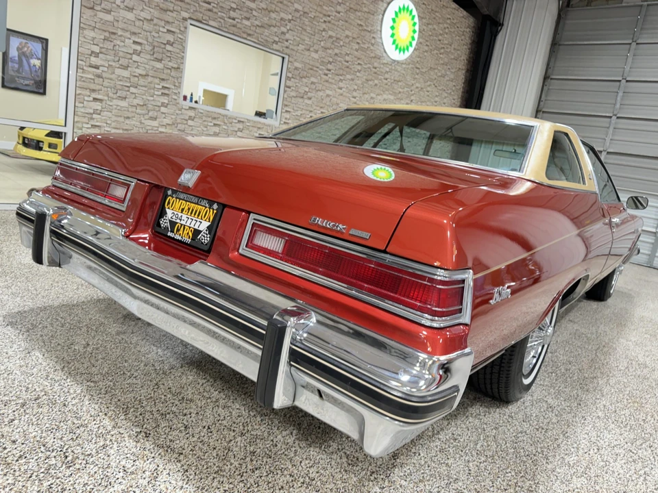 1976 Buick LeSabre - Image 9 of 31