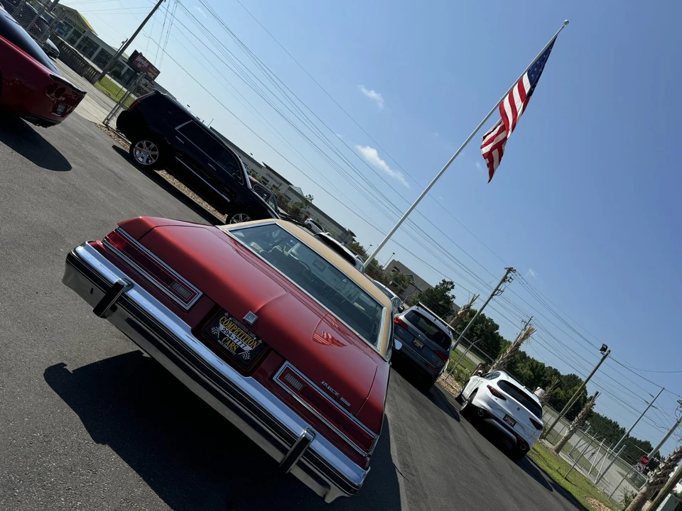 1976 Buick LeSabre - Image 24 of 31
