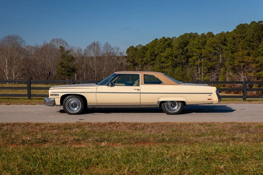 1976 Buick Electra - Image 11 of 26