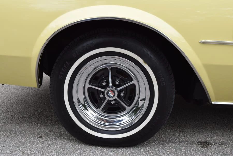 1976 Buick Regal - Image 9 of 10