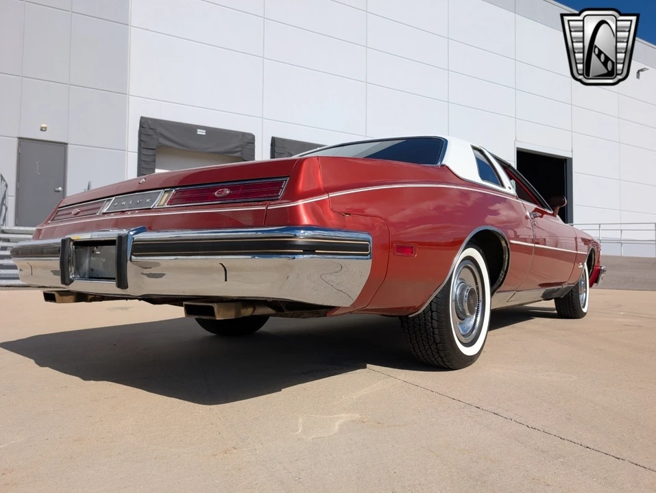1976 Buick Riviera 4th-7th Gen - Image 8 of 12