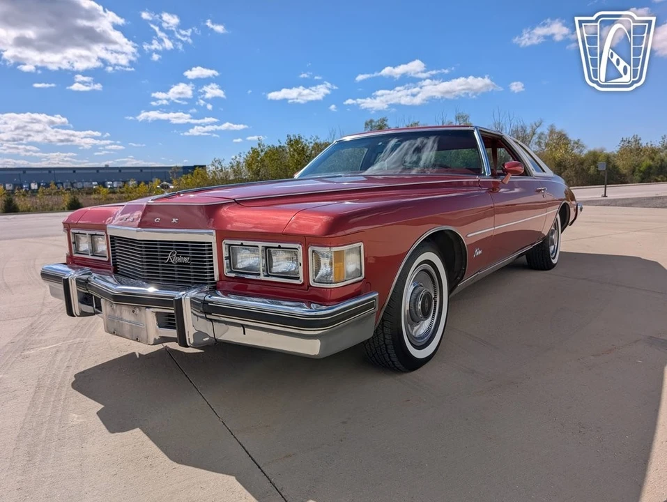 1976 Buick Riviera 4th-7th Gen - Image 4 of 12