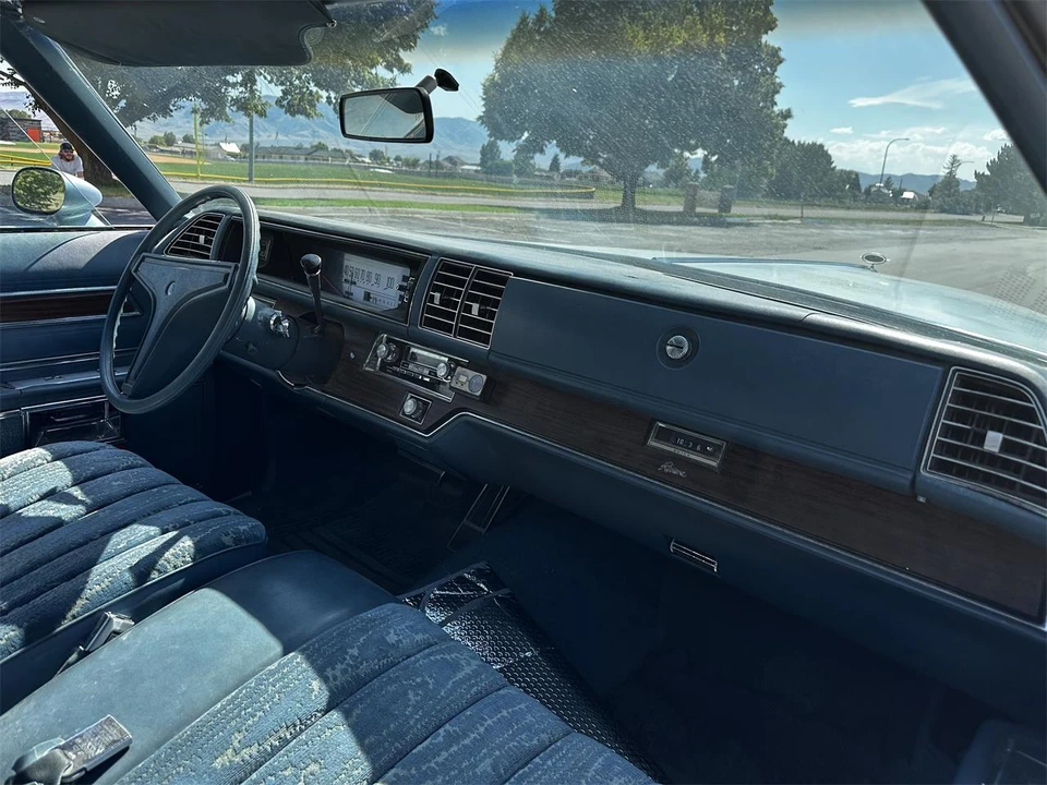 1976 Buick Riviera 4th-7th Gen - Image 3 of 31