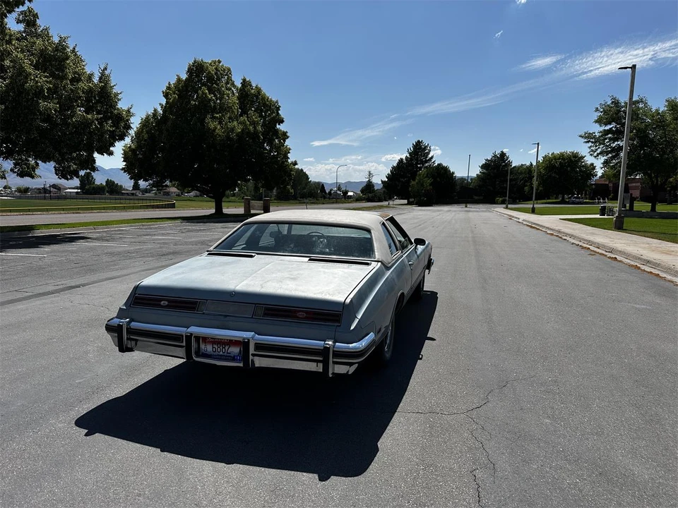1976 Buick Riviera 4th-7th Gen - Image 4 of 31