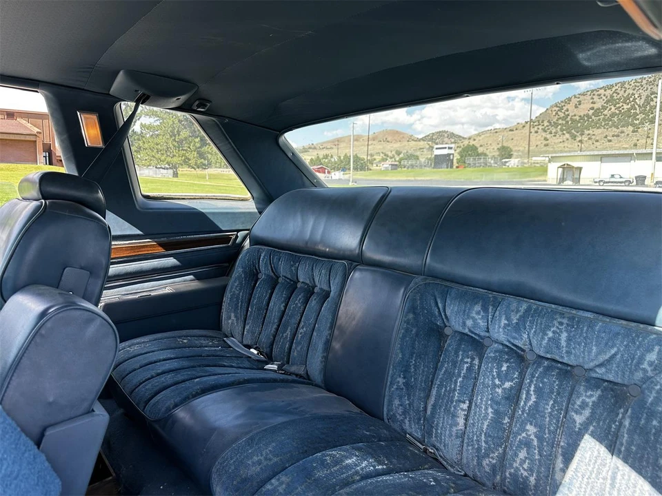 1976 Buick Riviera 4th-7th Gen - Image 9 of 31