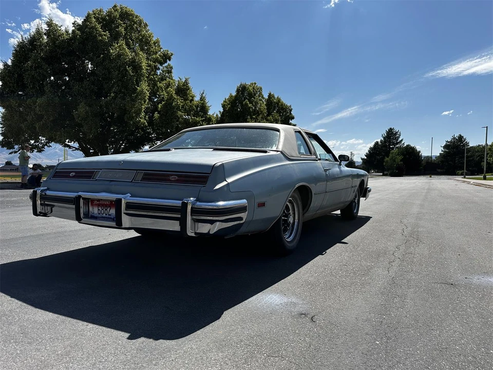 1976 Buick Riviera 4th-7th Gen - Image 13 of 31