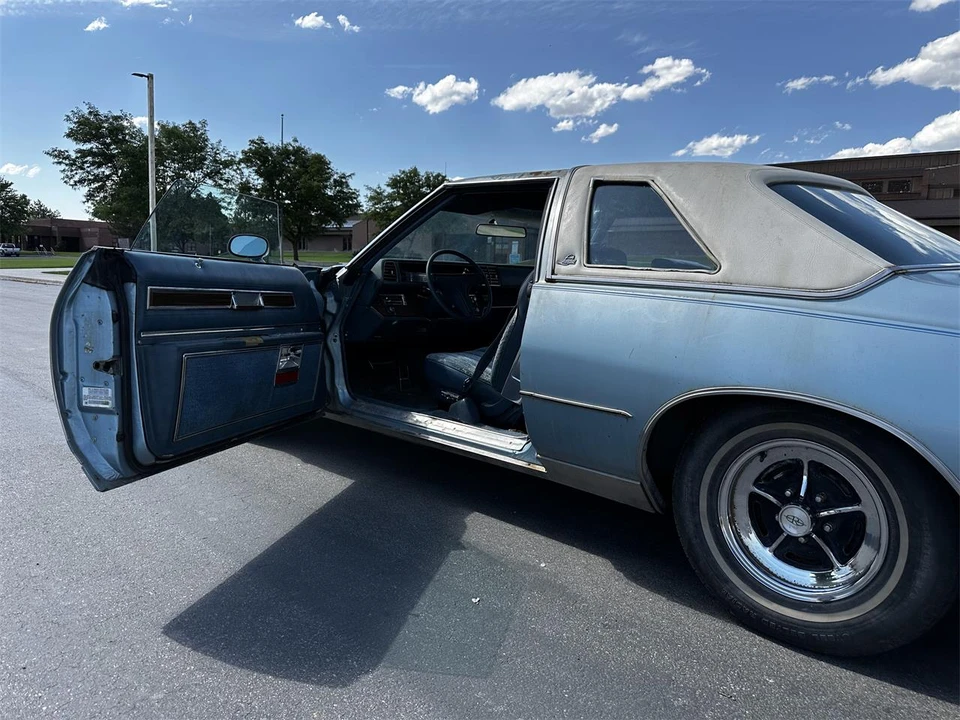 1976 Buick Riviera 4th-7th Gen - Image 21 of 31
