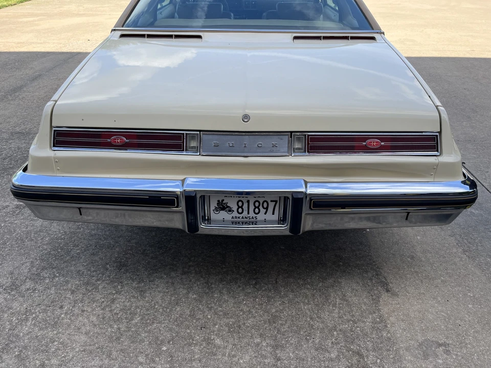 1976 Buick Riviera 4th-7th Gen - Image 14 of 31