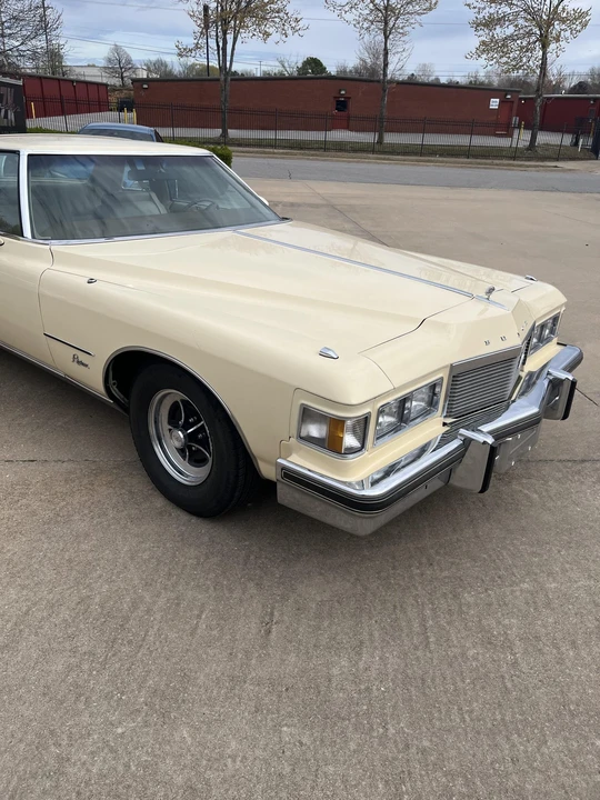 1976 Buick Riviera 4th-7th Gen - Image 11 of 31