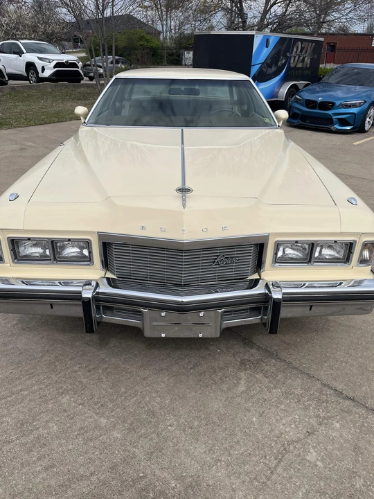 1976 Buick Riviera 4th-7th Gen - Image 10 of 31