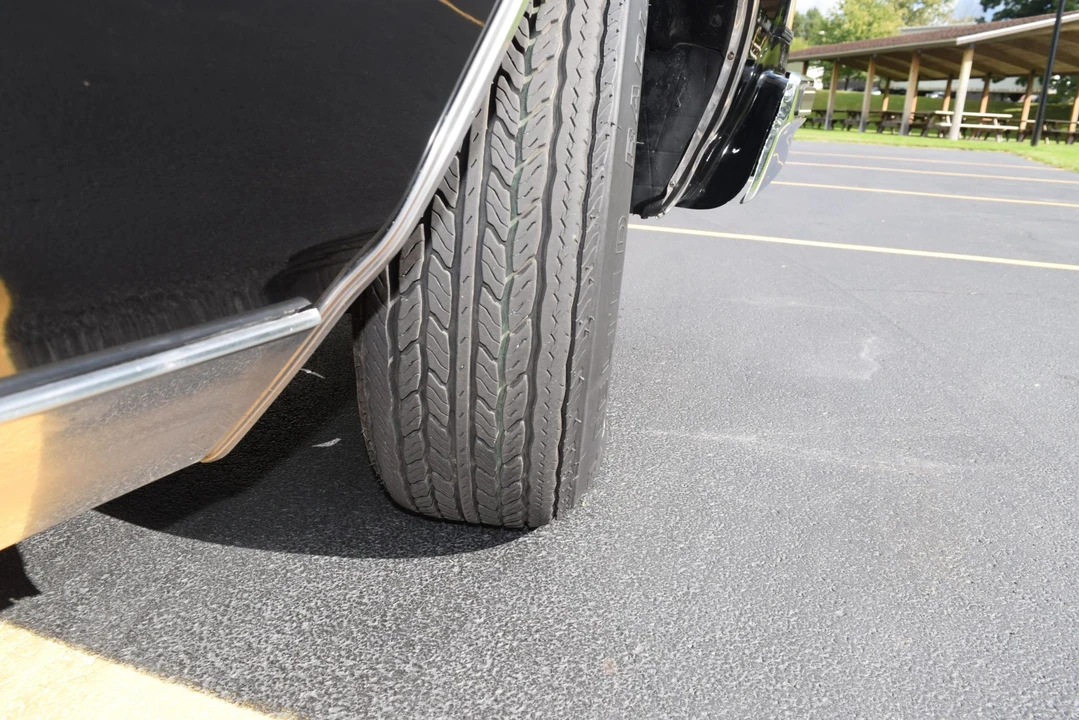 1976 Buick Riviera 4th-7th Gen - Image 27 of 31