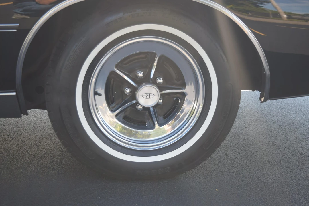 1976 Buick Riviera 4th-7th Gen - Image 25 of 31