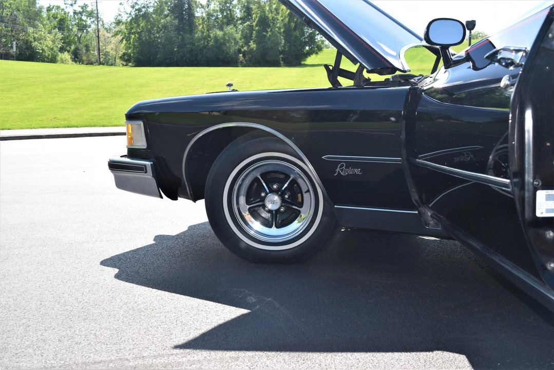 1976 Buick Riviera 4th-7th Gen - Image 18 of 31