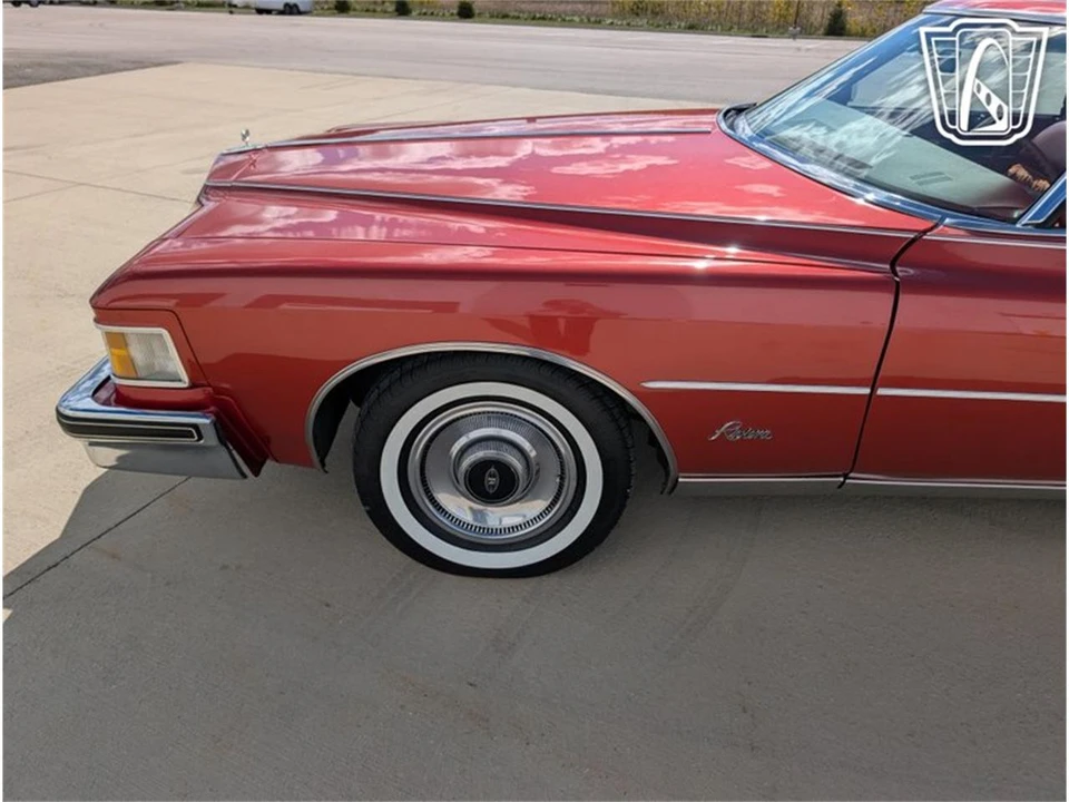 1976 Buick Riviera 4th-7th Gen - Image 26 of 31