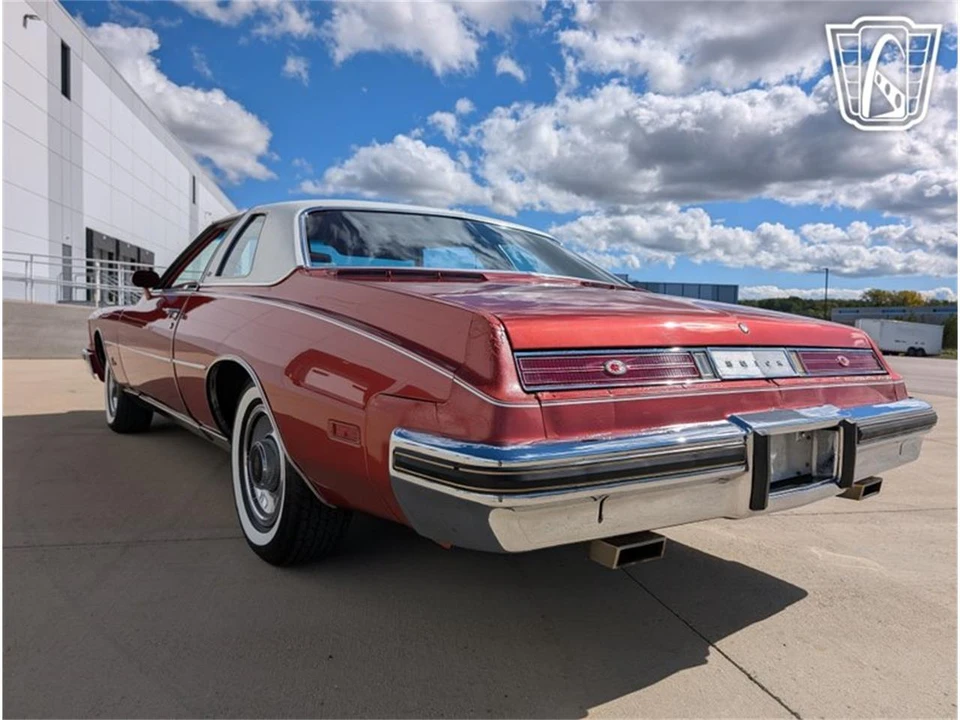 1976 Buick Riviera 4th-7th Gen - Image 9 of 31