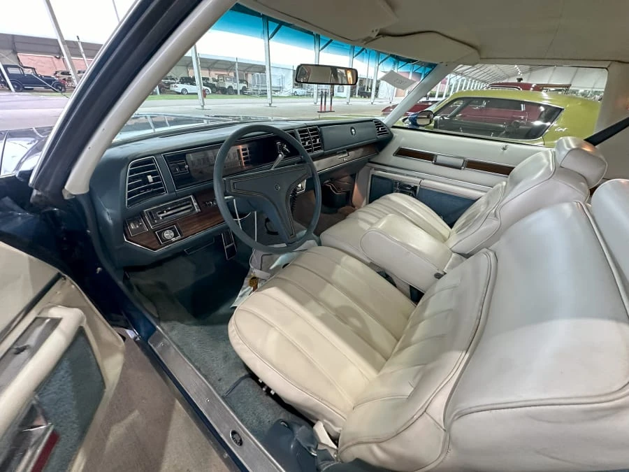 1976 Buick Riviera 4th-7th Gen - Image 3 of 4