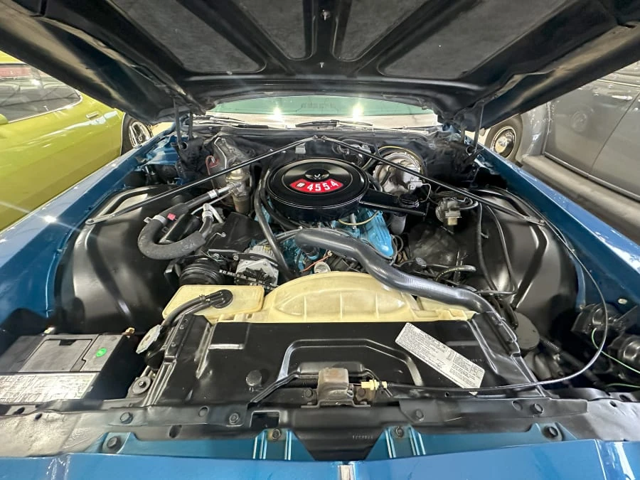 1976 Buick Riviera 4th-7th Gen - Image 4 of 4