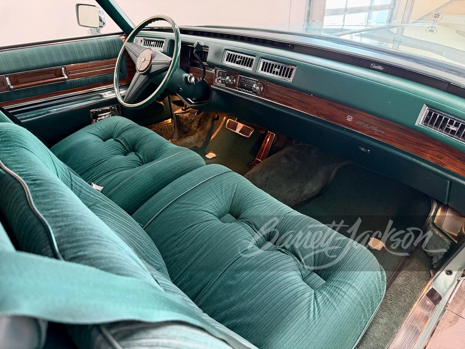 1976 Cadillac DeVille 4th Gen - Image 17 of 31