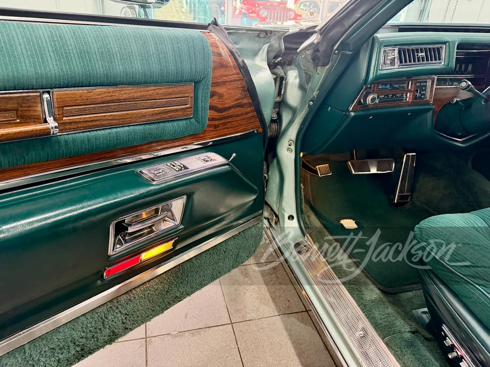 1976 Cadillac DeVille 4th Gen - Image 20 of 31