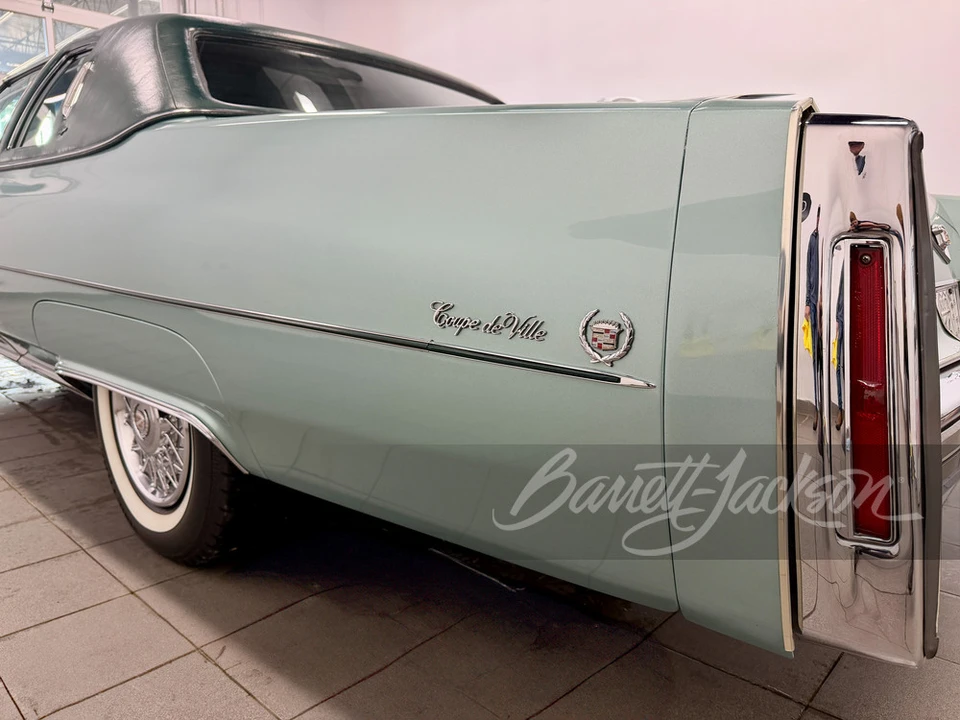 1976 Cadillac DeVille 4th Gen - Image 28 of 31