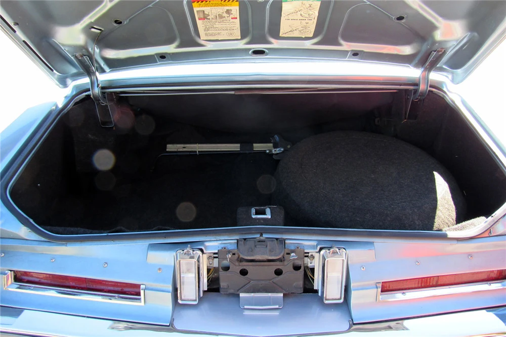 1976 Cadillac Eldorado 9th Gen - Image 6 of 9