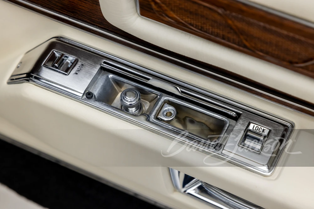 1976 Cadillac Eldorado 9th Gen - Image 24 of 31