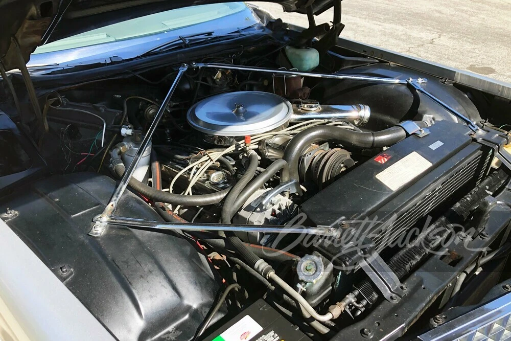 1976 Cadillac DeVille 4th Gen - Image 2 of 14