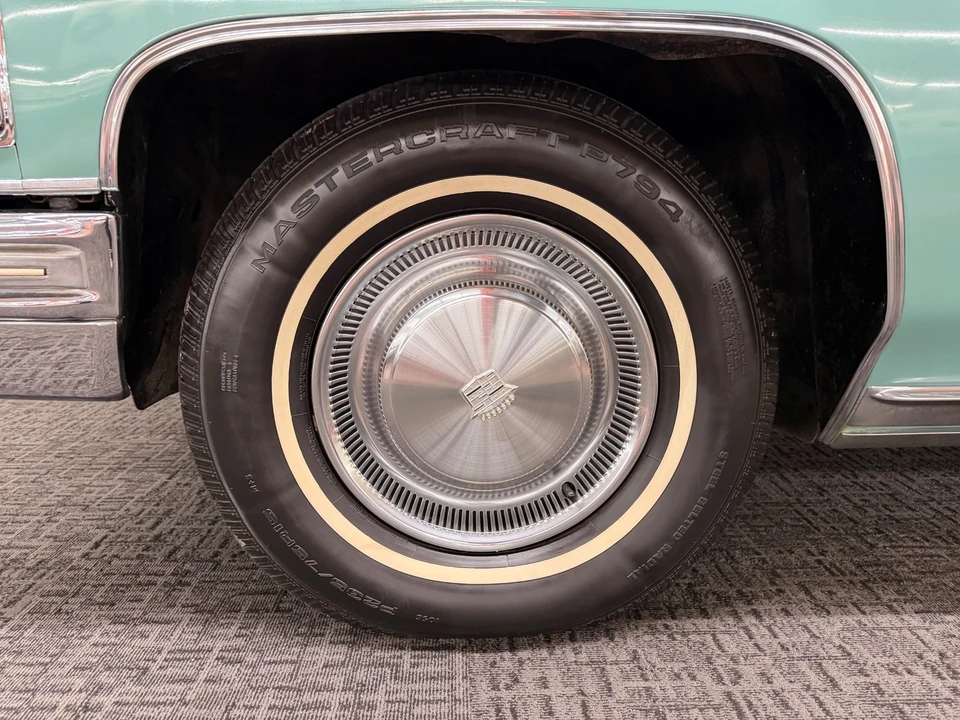 1976 Cadillac DeVille 4th Gen - Image 22 of 31