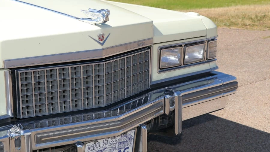1976 Cadillac - Image 10 of 12