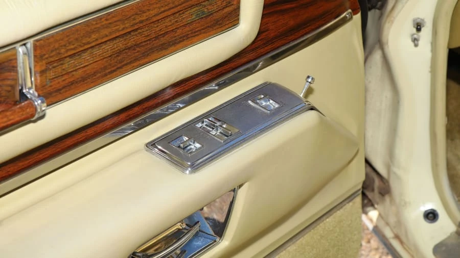 1976 Cadillac - Image 11 of 12