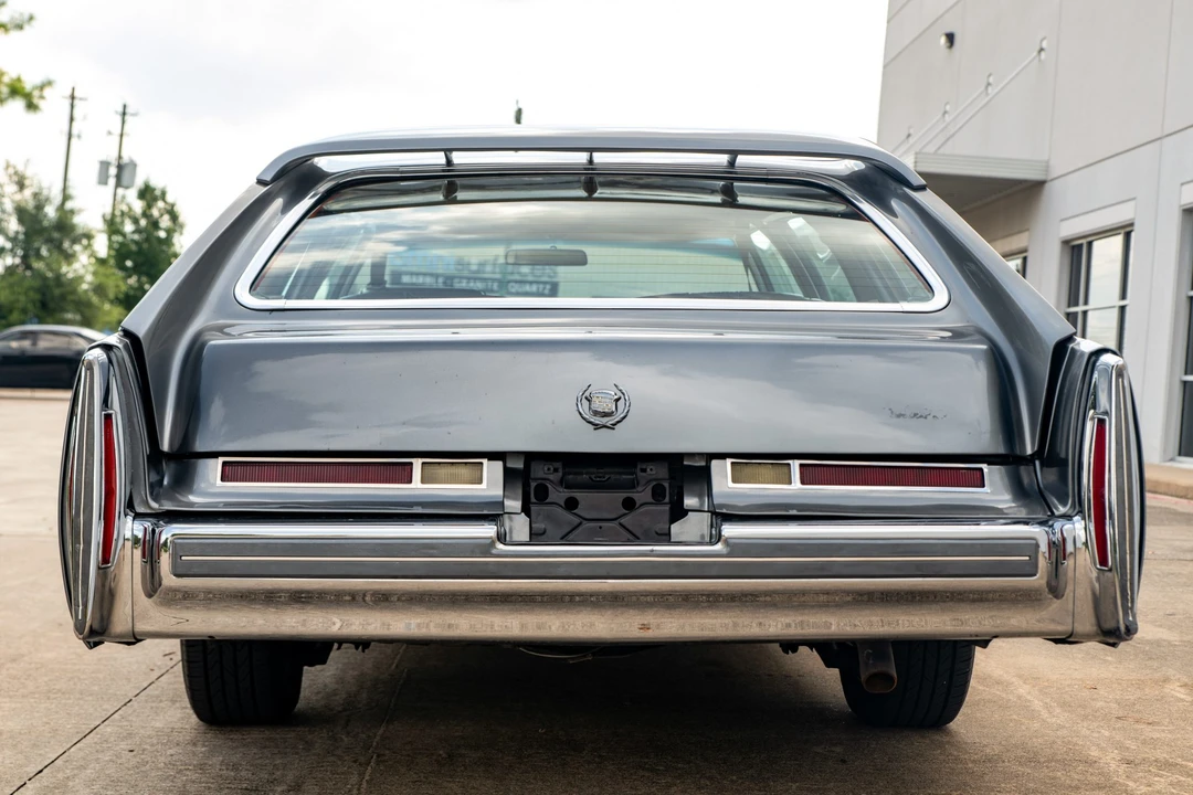 1976 Cadillac Series 70 & 75 - Image 10 of 31