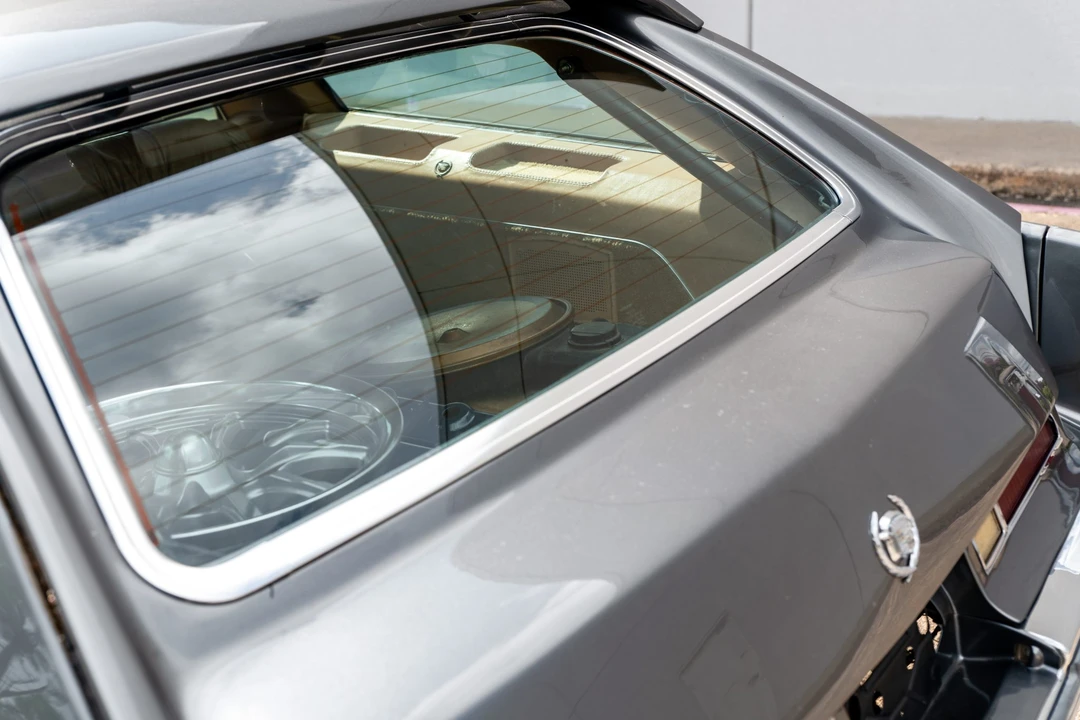 1976 Cadillac Series 70 & 75 - Image 28 of 31
