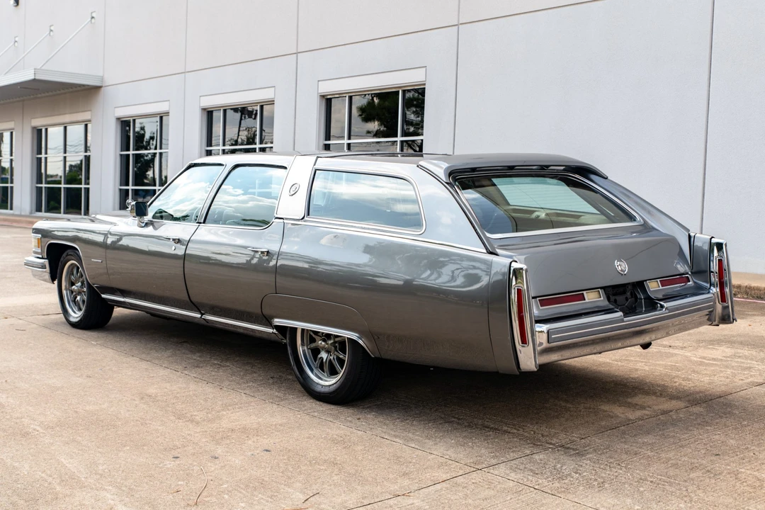 1976 Cadillac Series 70 & 75 - Image 7 of 31