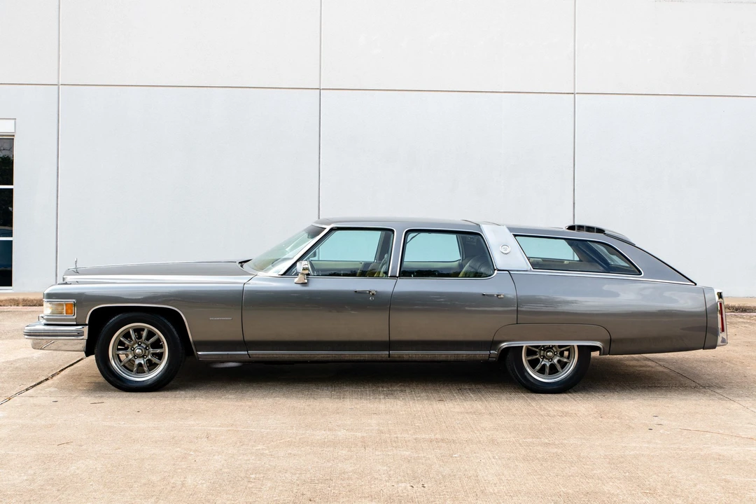 1976 Cadillac Series 70 & 75 - Image 8 of 31