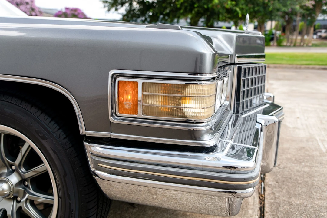 1976 Cadillac Series 70 & 75 - Image 12 of 31