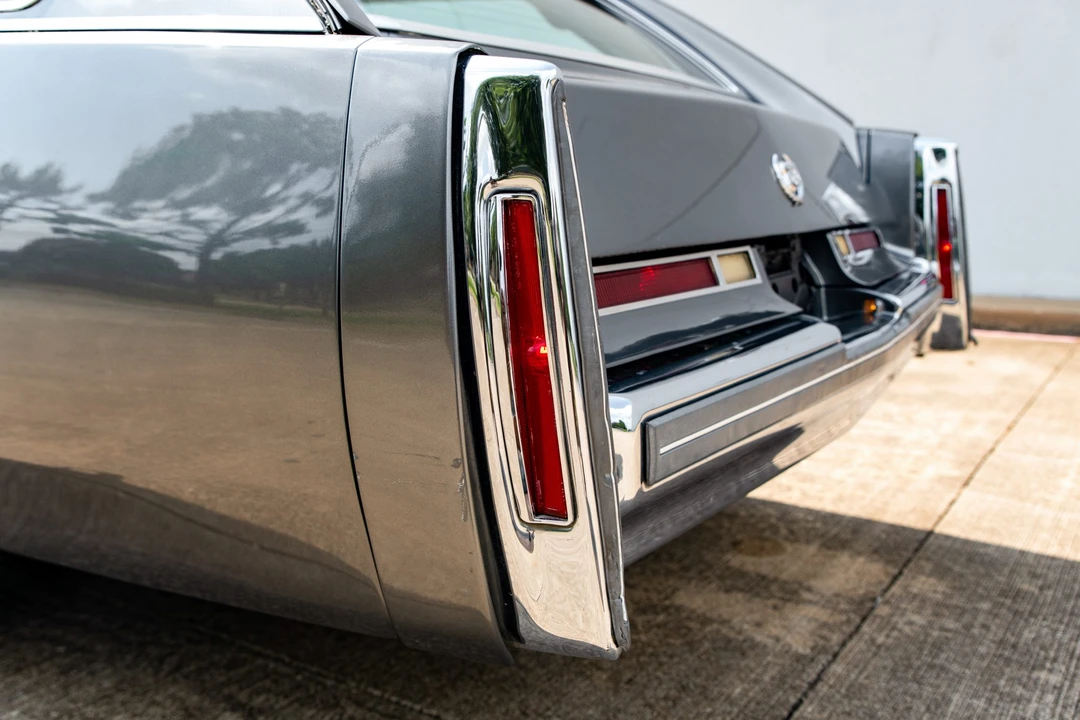 1976 Cadillac Series 70 & 75 - Image 20 of 31