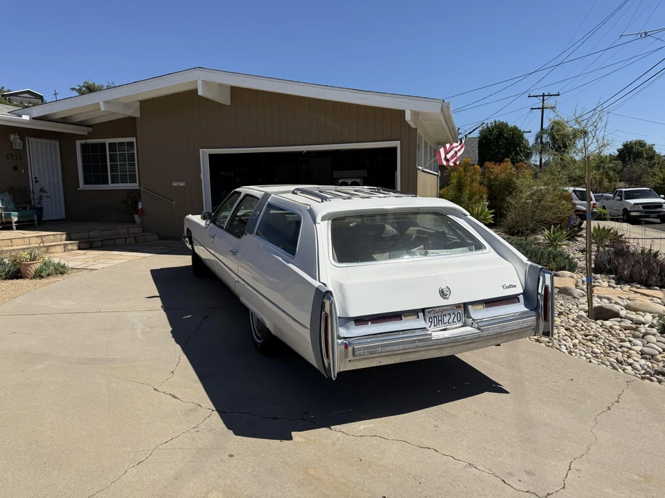 1976 Cadillac DeVille 4th Gen - Image 9 of 31