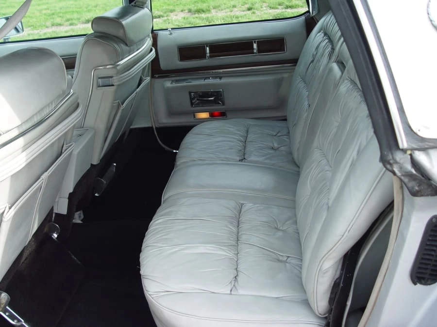 1976 Cadillac DeVille 4th Gen - Image 5 of 8