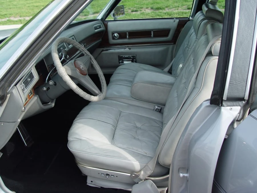 1976 Cadillac DeVille 4th Gen - Image 4 of 8