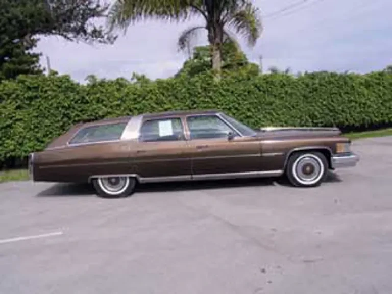 1976 Cadillac DeVille 4th Gen - Image 2 of 2