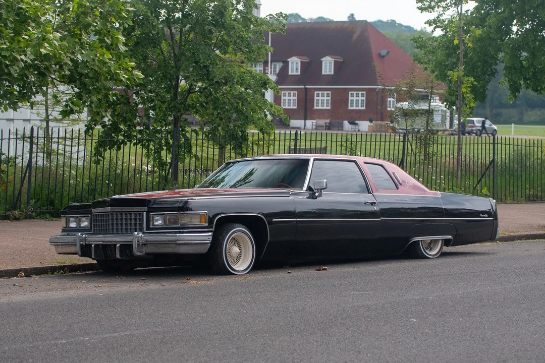 1976 Cadillac DeVille 4th Gen - Image 7 of 30