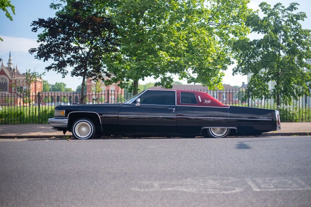 1976 Cadillac DeVille 4th Gen - Image 17 of 30