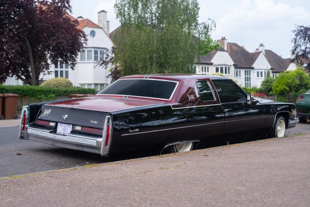 1976 Cadillac DeVille 4th Gen - Image 13 of 30