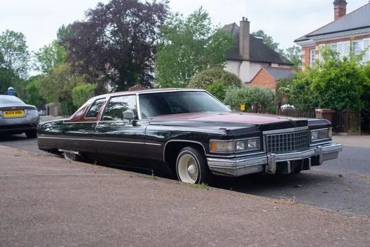 1976 Cadillac Coupe De Ville