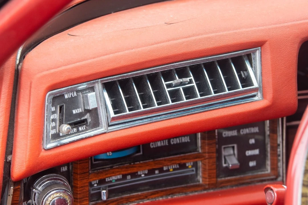 1976 Cadillac DeVille 4th Gen - Image 28 of 30