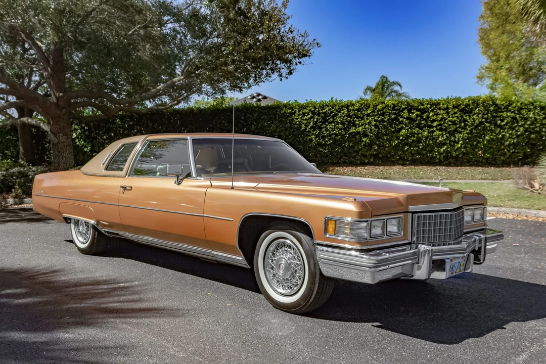 1976 Cadillac DeVille 4th Gen - Image 14 of 31