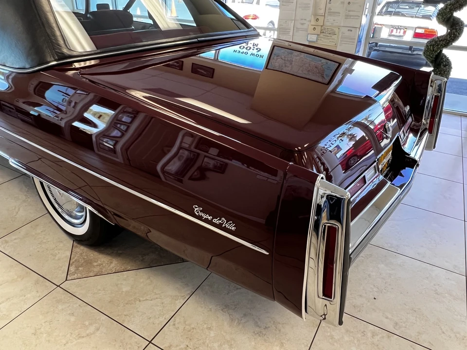 1976 Cadillac DeVille 4th Gen - Image 17 of 31