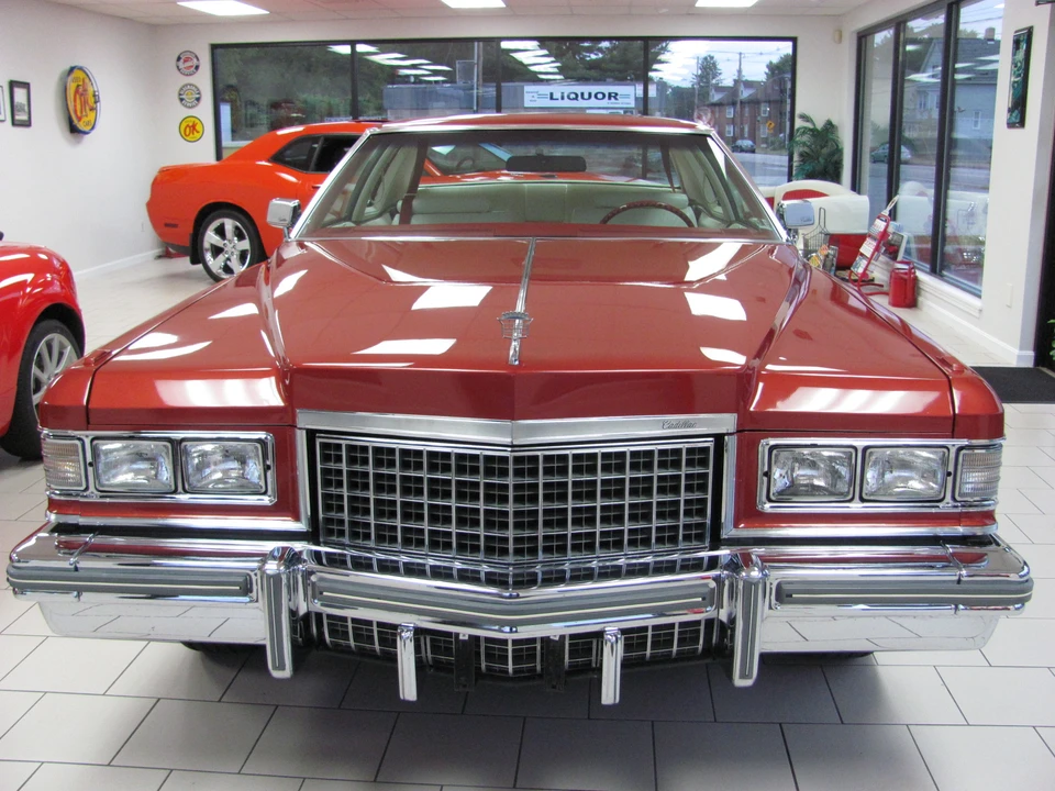1976 Cadillac DeVille 4th Gen - Image 14 of 31